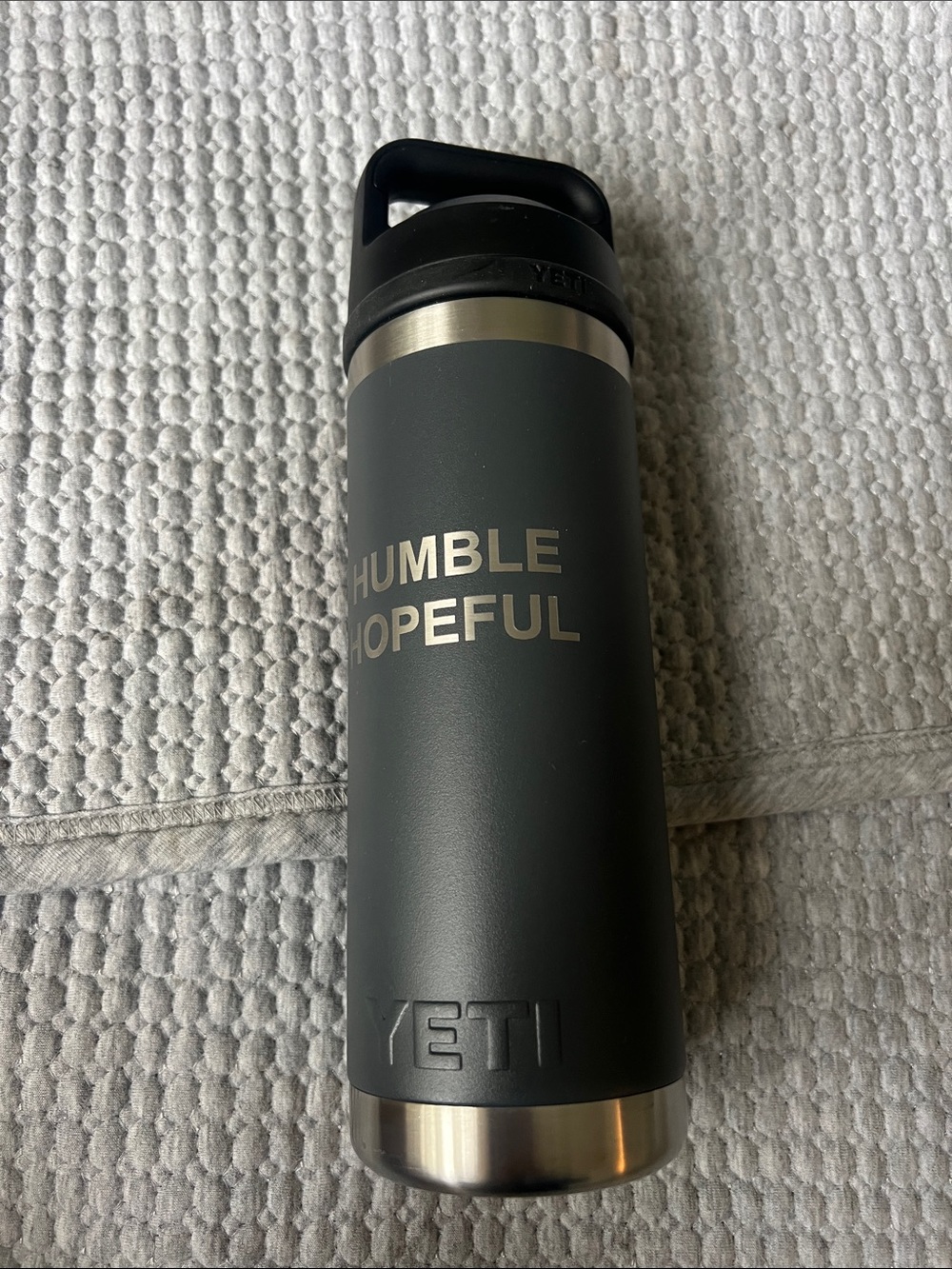 NWOT YETI WATER BOTTLE